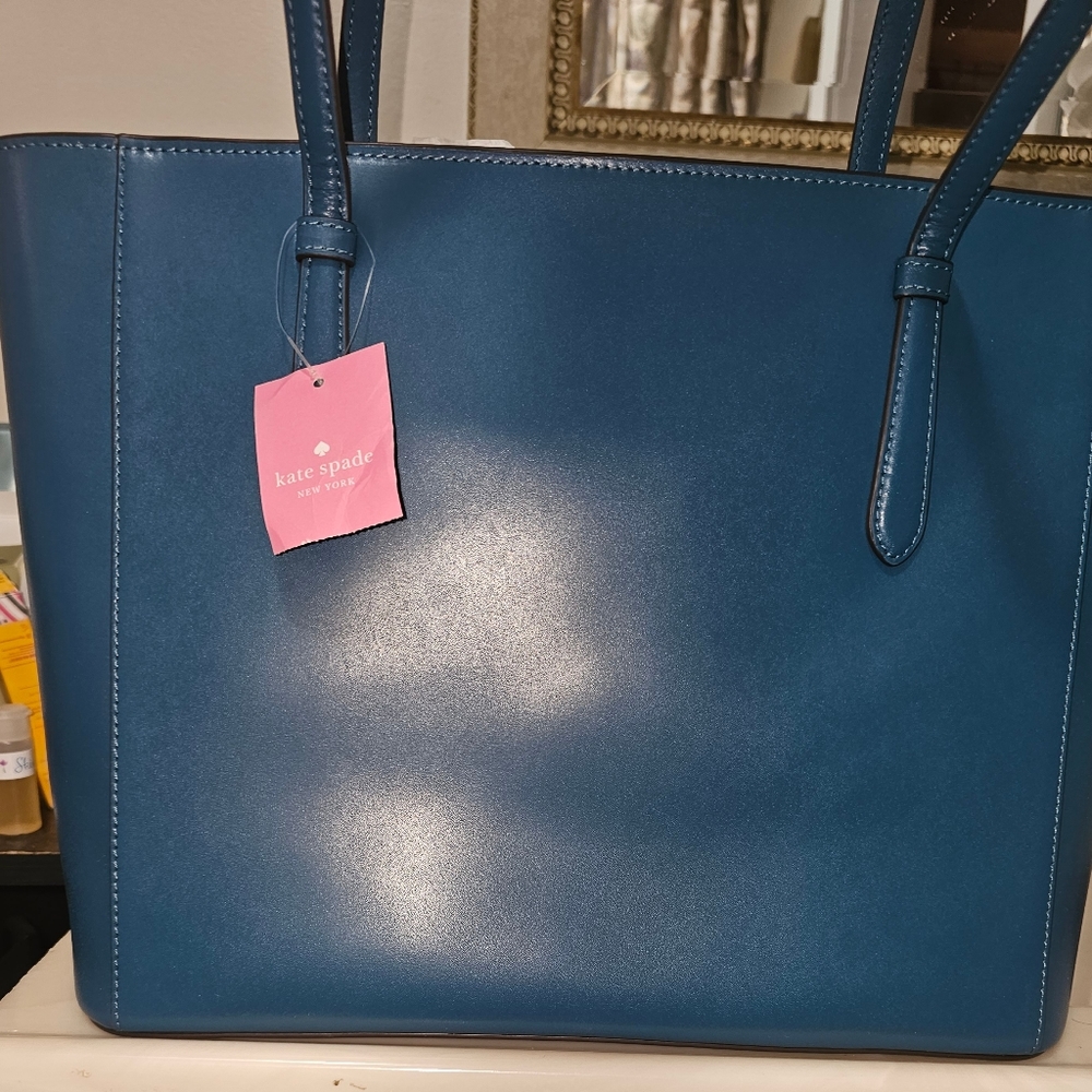 Kate Spade ♠️ Oversize Tote - Picture 10 of 13